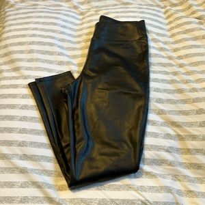 Faux leather black leggings
